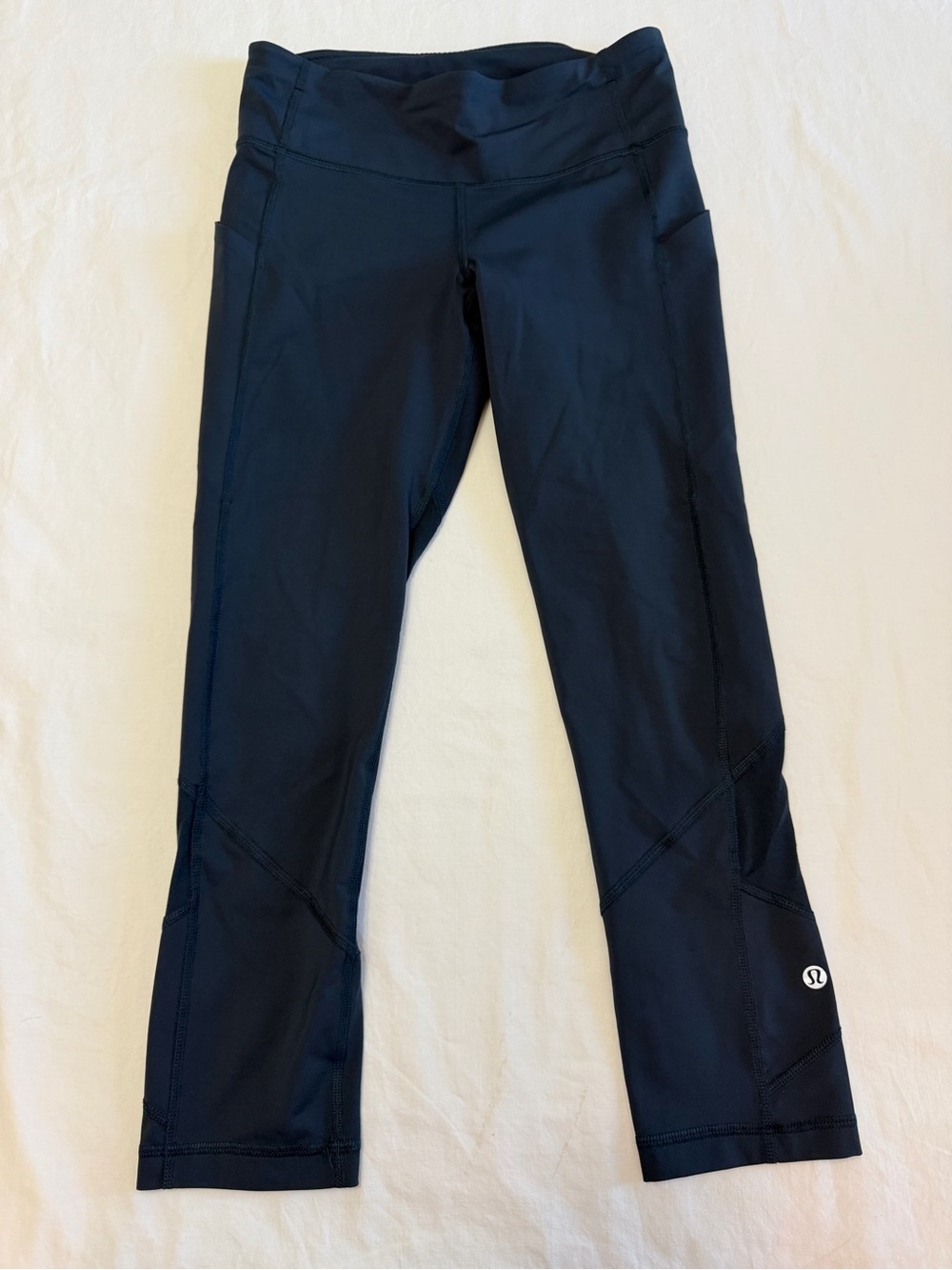 Lululemon athletica Navy Crop leggings